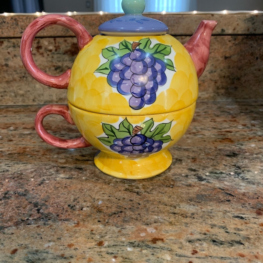 Tea pot - Picture 2 of 5